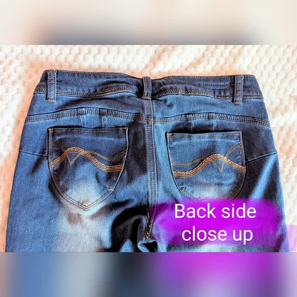 Hot kiss size 9 Capri, crop style jeans with faded blue denim look, GUC - Picture 12 of 13